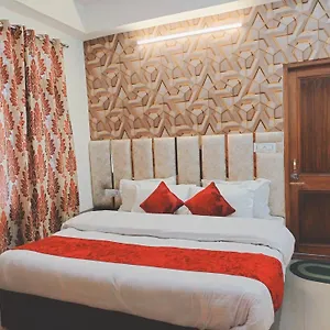 Aston Hill's Bed & Breakfast Shimla